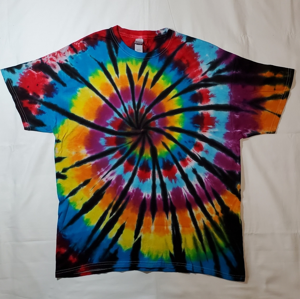 SOLD! New extra large unisex tie dye shirt